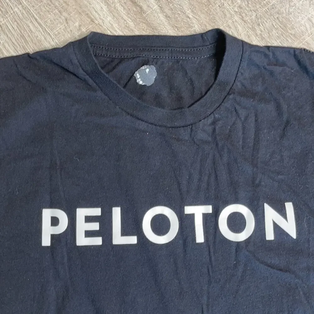 Peloton black white